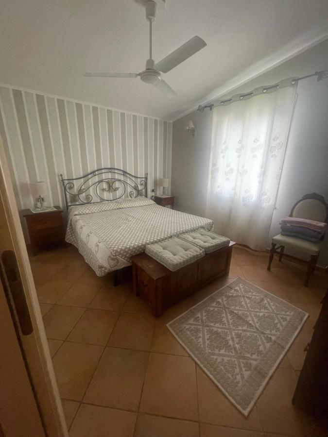 Casa Vacanze SantʼAntìoco Exteriör bild